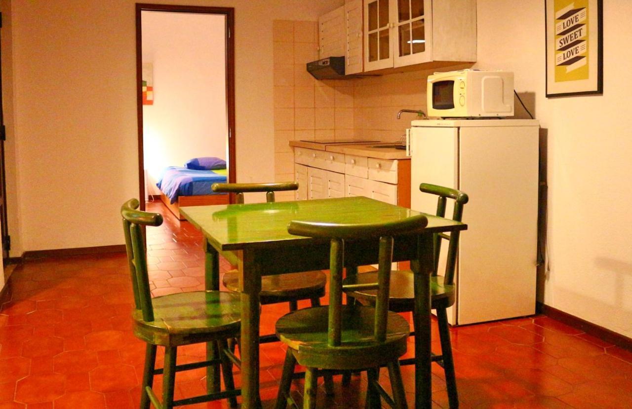 Manawa Camp Bed & Breakfast Costa de Caparica Exterior foto
